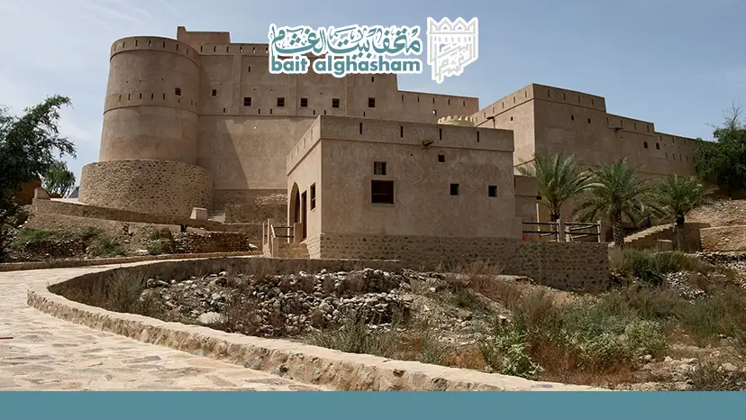 كم عدد القلاع في سلطنة عمان